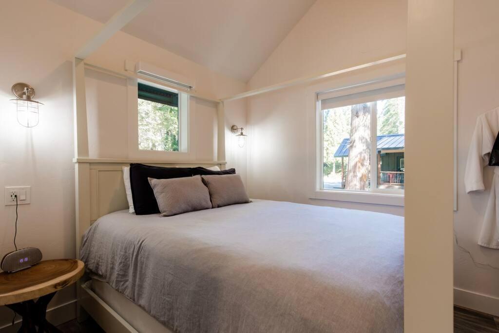 Lake House Tiny Cabin Near Lake Wenatchee 레번워스 외부 사진